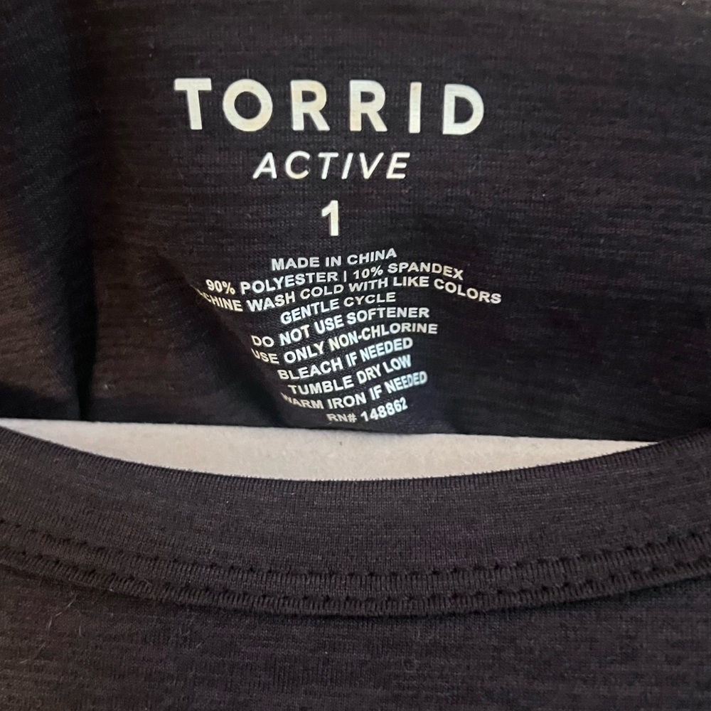 Torrid Grey Active Top - Picture 3 of 4